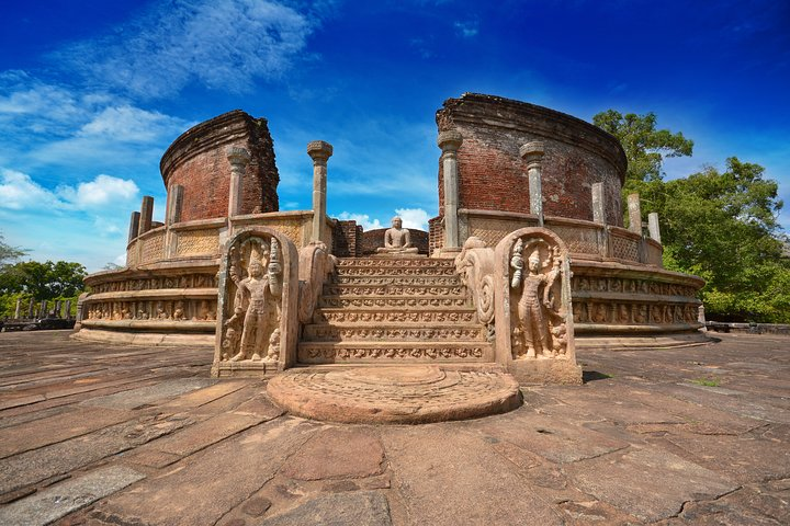 Polonnaruwa Ancient Kingdom and Wild Elephant Safari from Sigiriya - Photo 1 of 9